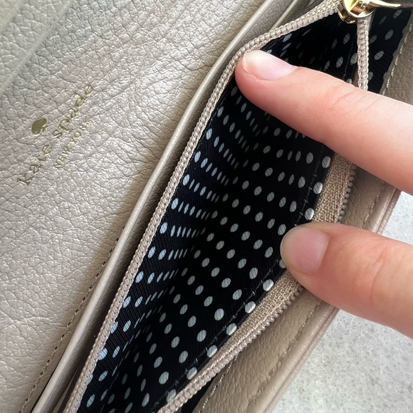 Kate Spade Leather Wallet, OS, Cream Color - Picture 5 of 10